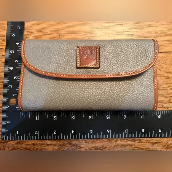 Dooney & Bourke Continental Clutch Wallet